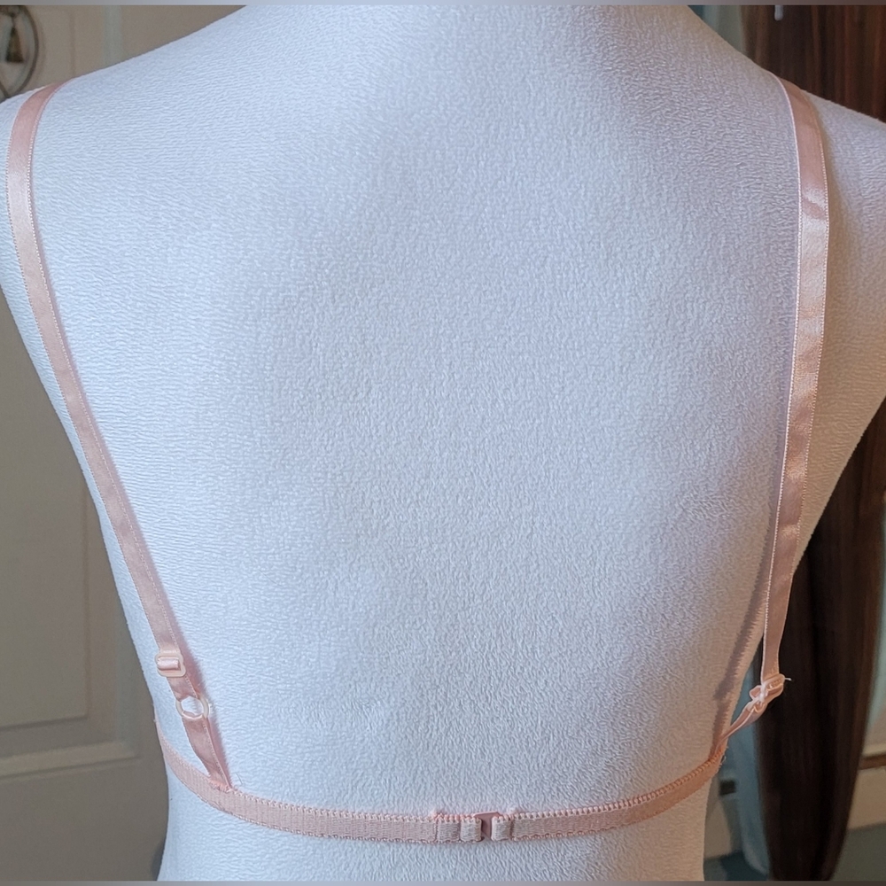 70's Vintage Lace Trimed Crepe Bralette Womens 36B Pink Peach Semi Sheer EUC - Picture 3 of 9